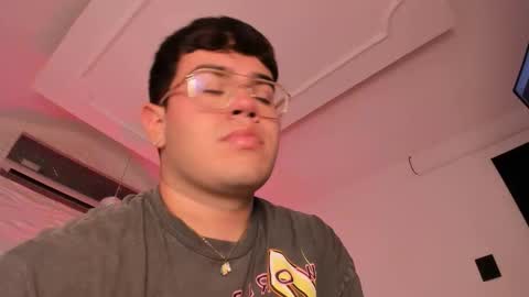 Snapshot of thiago_occonor chatting on November 2025 09:11:01 PM thiago_occonor online show from November 2025 09:11:01 PM