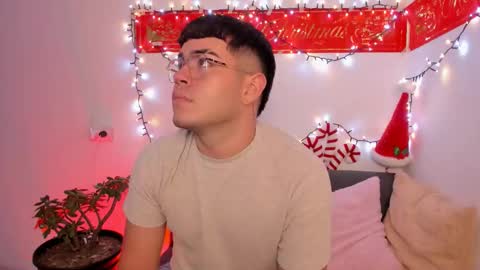 Snapshot of thiago_occonor chatting on November 2025 01:27:02 AM thiago_occonor online show from November 2025 01:27:02 AM