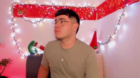 Snapshot of thiago_occonor chatting on November 2025 02:55:02 AM thiago_occonor online show from November 2025 02:55:02 AM