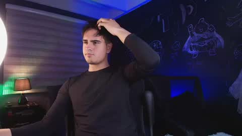 Snapshot of thiago_rockwell chatting on April 2026 11:48:01 PM Thiago online show from April 2026 11:48:01 PM