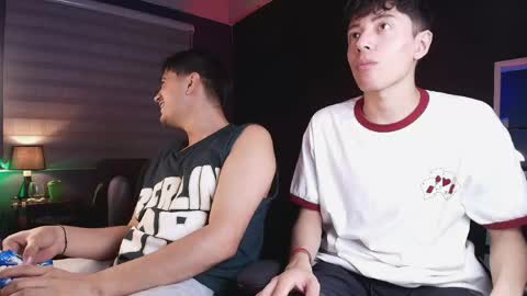 Snapshot of thiago_rockwell chatting on April 2026 12:02:01 AM Thiago online show from April 2026 12:02:01 AM