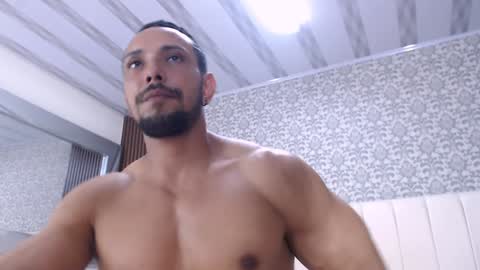 Snapshot of thiago_summers chatting on December 2024 09:54:01 PM Thiago Summers online show from December 2024 09:54:01 PM