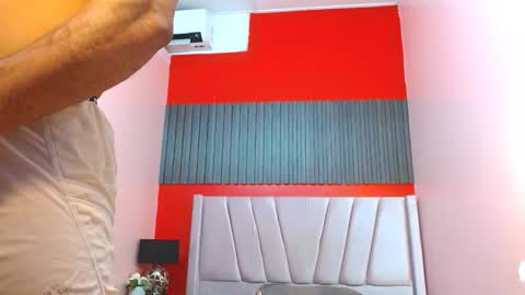 Snapshot of thiago_summers chatting on September 2025 02:50:01 PM Thiago Summers online show from September 2025 02:50:01 PM