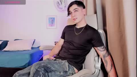 Snapshot of thiago_winteer chatting on March 2026 02:22:01 AM Thiago Winteer online show from March 2026 02:22:01 AM