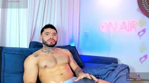 Snapshot of thiagoferrari1 chatting on November 2025 02:43:01 AM thiago online show from November 2025 02:43:01 AM