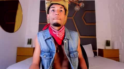 ThiagoFerreti online show from November 2025 07:29:02 PM