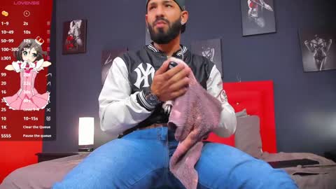 Thia Gomez online show from December 2024 12:11:02 PM