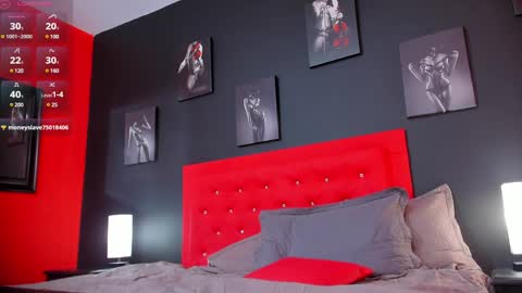 Thia Gomez online show from December 2024 03:24:02 PM