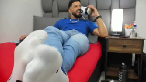 Snapshot of thiagomez17 chatting on March 2026 07:31:02 PM Thia Gomez online show from March 2026 07:31:02 PM