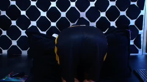 Thiago   online show from February 2025 10:20:02 PM