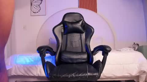 thiagovega_ online show from June 2026 05:23:02 AM