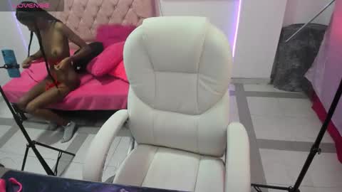 thianahorny online show from October 2025 12:53:02 PM