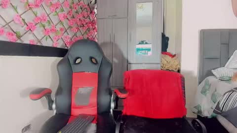 Snapshot of thiara_veky chatting on March 2026 07:29:01 PM Thiara online show from March 2026 07:29:01 PM