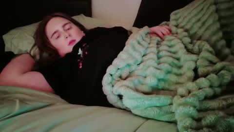 Jess online show from November 2025 01:04:01 PM