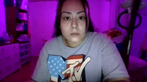Snapshot of thickassazn93 chatting on October 2025 03:39:02 AM thickassazn93 online show from October 2025 03:39:02 AM