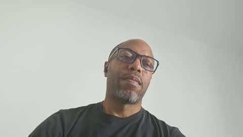 Snapshot of thickblackdick3 chatting on April 2026 10:05:01 AM thickblackdick online show from April 2026 10:05:01 AM
