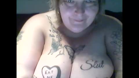 Snapshot of thickdarkangel chatting on May 2026 06:05:02 PM thickdarkangel online show from May 2026 06:05:02 PM