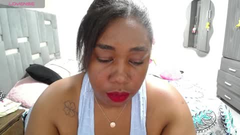 Snapshot of thickebonymilf chatting on April 2026 05:16:02 AM XIOMARA online show from April 2026 05:16:02 AM
