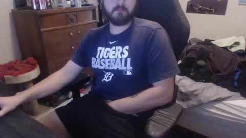 Snapshot of thickgarrett chatting on December 2024 08:04:01 PM thickgarrett online show from December 2024 08:04:01 PM