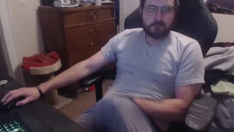 Snapshot of thickgarrett chatting on November 2025 07:40:01 AM thickgarrett online show from November 2025 07:40:01 AM