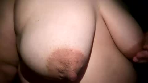 Snapshot of thickkcloudz chatting on July 2026 07:35:02 AM thickkcloudz online show from July 2026 07:35:02 AM