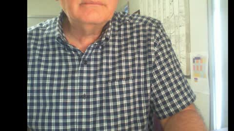 Snapshot of thickmelnik chatting on December 2024 06:10:02 AM James online show from December 2024 06:10:02 AM