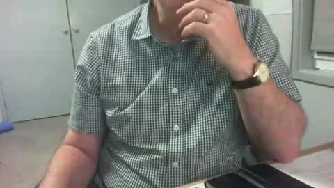 Snapshot of thickmelnik chatting on December 2024 01:32:02 PM James online show from December 2024 01:32:02 PM