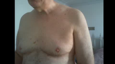 Snapshot of thickmelnik chatting on January 2025 11:23:01 PM James online show from January 2025 11:23:01 PM