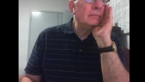 Snapshot of thickmelnik chatting on January 2025 12:18:01 PM James online show from January 2025 12:18:01 PM