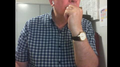 Snapshot of thickmelnik chatting on February 2025 02:02:02 PM James online show from February 2025 02:02:02 PM