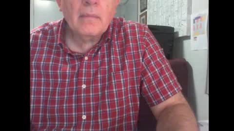 Snapshot of thickmelnik chatting on February 2025 01:16:01 PM James online show from February 2025 01:16:01 PM