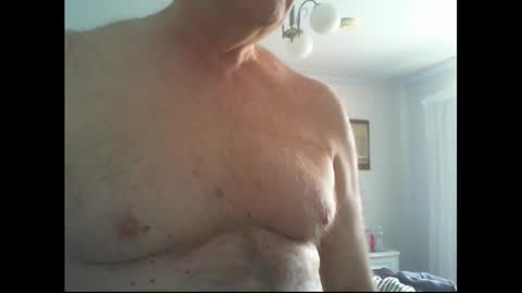 Snapshot of thickmelnik chatting on September 2025 01:43:01 AM James online show from September 2025 01:43:01 AM