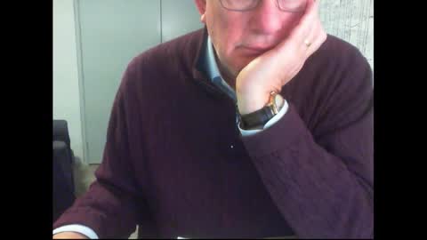 Snapshot of thickmelnik chatting on October 2025 01:02:02 PM James online show from October 2025 01:02:02 PM