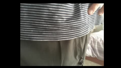 Snapshot of thickmelnik chatting on November 2025 12:49:01 AM James online show from November 2025 12:49:01 AM