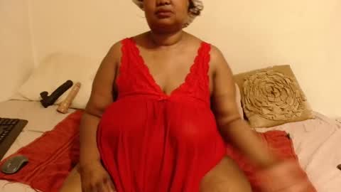 Snapshot of thicksexymellons chatting on November 2025 10:54:01 PM Pat online show from November 2025 10:54:01 PM