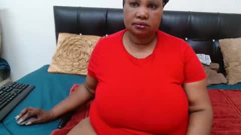 Snapshot of thicksexymellons chatting on April 2026 11:15:02 AM Pat online show from April 2026 11:15:02 AM