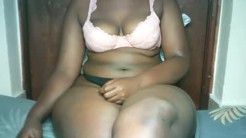 Thickybabe011 online show from December 2024 05:53:02 AM