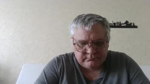 Thierrysymp online show from April 2026 04:15:01 PM