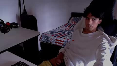 thieves_us online show from December 2024 06:08:01 PM