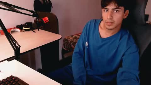 thieves_us online show from December 2024 07:38:02 PM