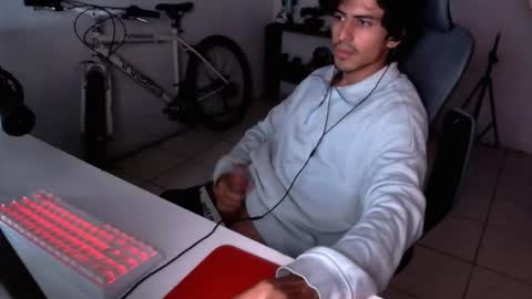 thieves_us online show from September 2025 10:20:02 AM