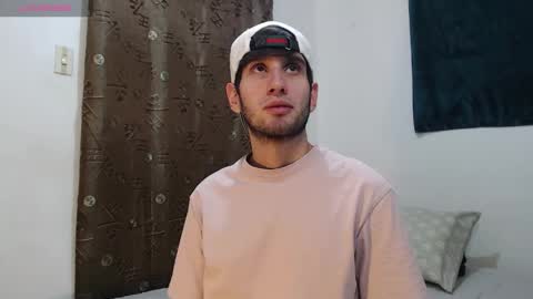 Thiiago online show from December 2025 08:57:01 PM