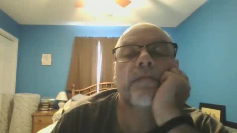 thisguy374 online show from October 2025 04:24:02 PM