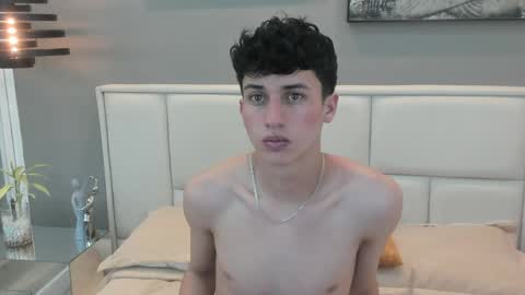 Snapshot of thom_ames chatting on April 2026 11:29:02 AM Thom online show from April 2026 11:29:02 AM