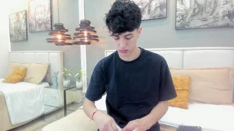 Snapshot of thom_ames chatting on April 2026 11:15:02 AM Thom online show from April 2026 11:15:02 AM