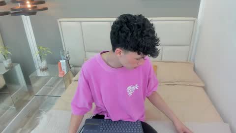 Snapshot of thom_ames chatting on April 2026 11:49:01 AM Thom online show from April 2026 11:49:01 AM