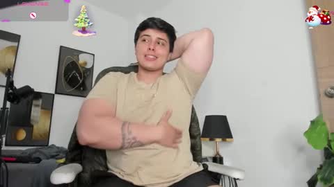 Snapshot of thom_ohtani chatting on November 2025 02:01:02 AM thom_ohtani online show from November 2025 02:01:02 AM