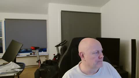 thomas315627 online show from March 2026 05:28:01 PM