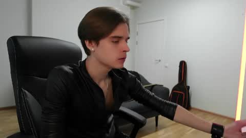 THOMAS BRONS online show from May 2026 05:48:02 AM