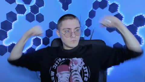 thomas_crow online show from February 2026 07:58:01 PM